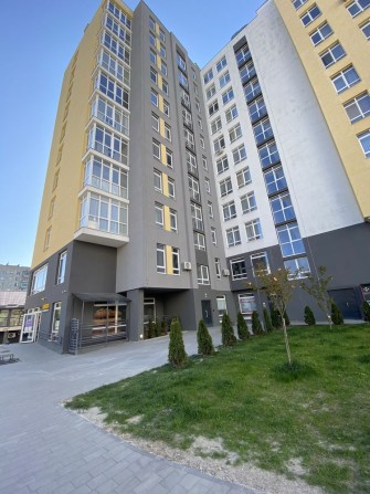 Продаж 3-кімнатної квартири в ЖК Topolis вул. Мазепи, 25Д | забудовник RIEL - фото 1