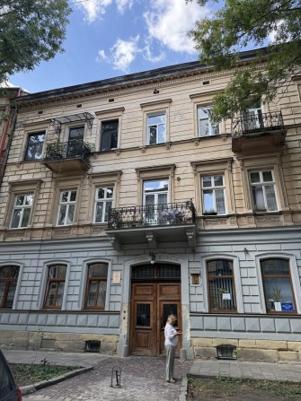 Продаж 4кім квартири в центрі Львова вул. Огієнка бічна Городоцької біля парку І. Франка - фото 1