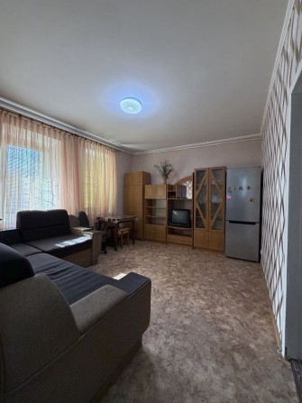 Продаю 2 ком квартиру на земле р-н центрального рынка - фото 1
