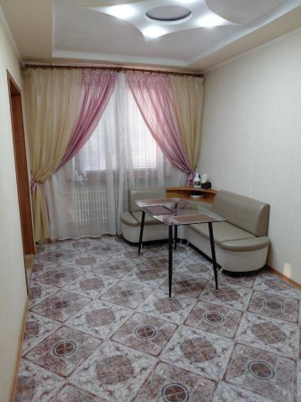 Продам свою 4 кімнатну квартиру на пр. Тракторобудівників - фото 1