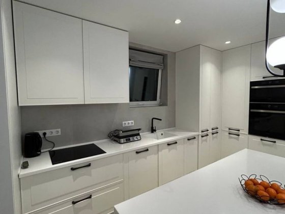 Продам шикарну 3х к квартиру в  «ЖК Дом на Зерновой»код 23540 Харьков