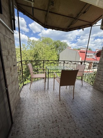 Терраса, 2 спальни, большая кухня-студия, АГВ - фото 1