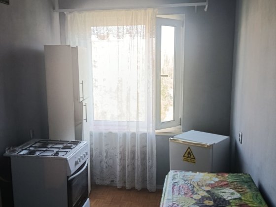 Продаю 2к/кв пр.Центральный/3 Слободская 8/9,45/27/8,разделка 25000 Николаев