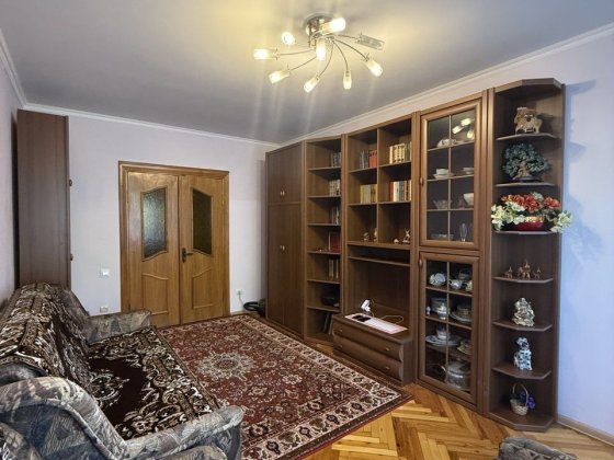 Продаж 3 кімнатної квартири вул. Пулюя Львов