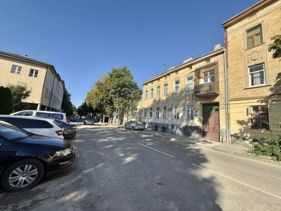 Продаж 1 кімнатної квартири вул. Жовківська Львов