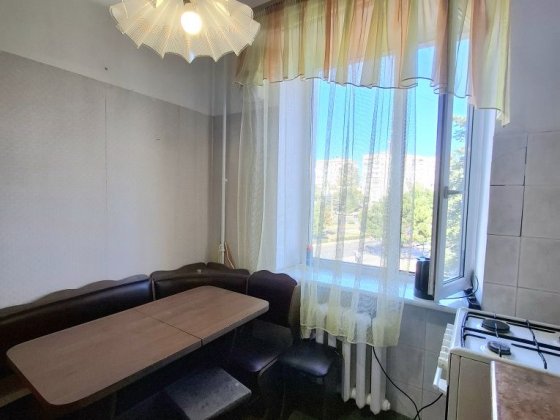 Продаж 2кім.квартири. Центр. Сталінка Николаев