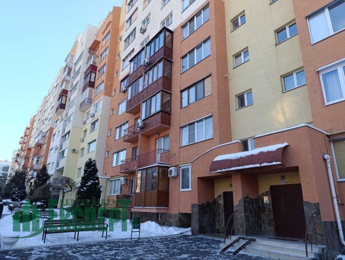 Продаж 3-к квартири з ремонтом у ЖК Дружба, вул. Соборності - фото 1