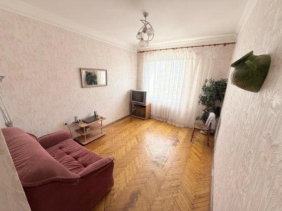 Продажи 2х комнатной квартиры  в Центре. Николаев