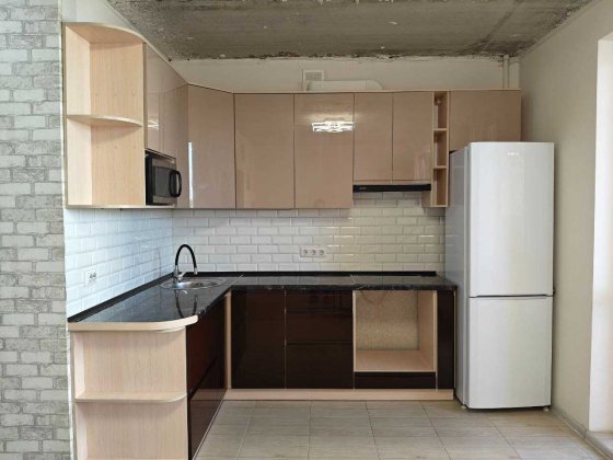 40000ЖК Ньютона Продам 1 комнатную квартиру ремонт,част мебель 3 эт!AS Харків