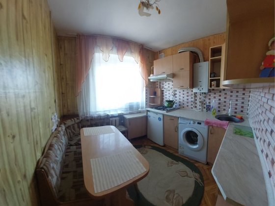 Продаю 1 кк центр свою Николаев