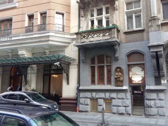 Продаж 3-кімнатної квартири в центрі Львова, вул.Фредра Львов
