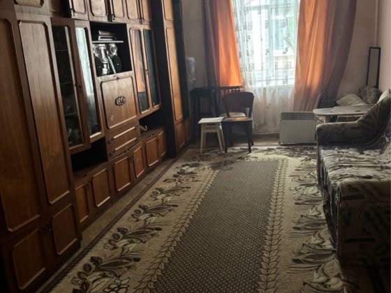 Продаж  2 кім квартира центр Сніжна Львов