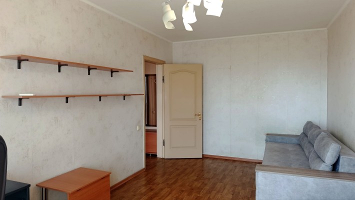 1-кім кВ біля метро спортивна/ метробудівників - фото 1