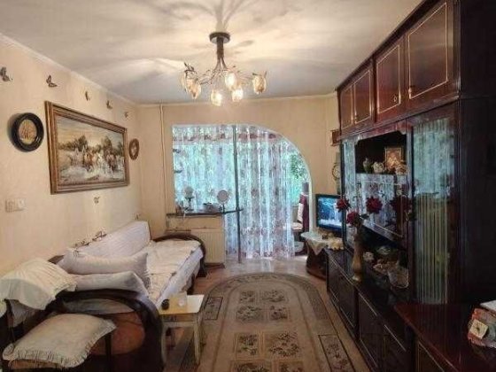 Продам 1к квартиру  по Космонавтов  2  этаж  ремонт Одеса