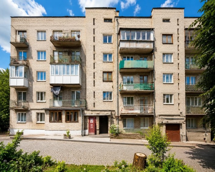 Продам 2-кімнатну квартиру по вул.Олени Степанівни - фото 1