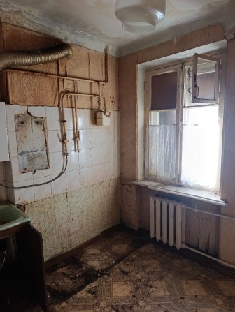 Продаю 1 кім квартиру Інгульський район ( зупинка смазочні ) , потребує ремонту - фото 1