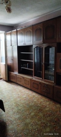 Продаю двухкомнатную квартиру р- н ЖД вокзала Сортировка. - фото 1