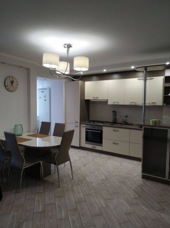 Продам квартиру 45 м2 Левада проспект Аерокосмічний - фото 1