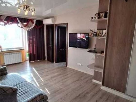 Продается 2 комнатная квартира с капитальным ремонтом по ул. Академика Павлова 44   АЕ Харьков