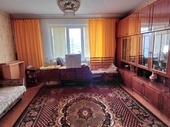 Продам 2-х комнатную " Чешку" 56 м2 на Космонавтов Николаев
