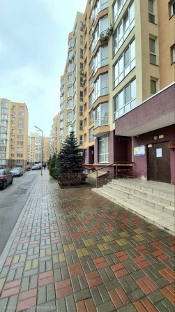 44кв,м+площадь 5,5кв на этаже+9кв в подвале+3,5кв. Кладовка на этаже,ХОЗЯИН.Державные программы - фото 1