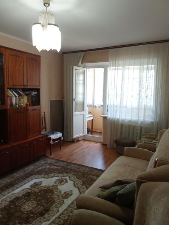 Продаю двухкомнатную квартиру - фото 1