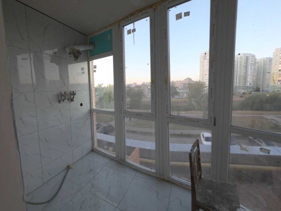 Продам 2к кв  68м2 ЖК Лазурный Харків