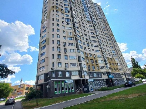 Продам с ремонтом  1 к.кв Салтовка в ЖК Юбилейный, пр.Юбилейный. Дом с подземным паркингом, до метро Харків