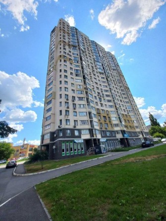 Продам с ремонтом  1 к.кв Салтовка в ЖК Юбилейный, пр.Юбилейный. Дом с подземным паркингом, до метро - фото 1