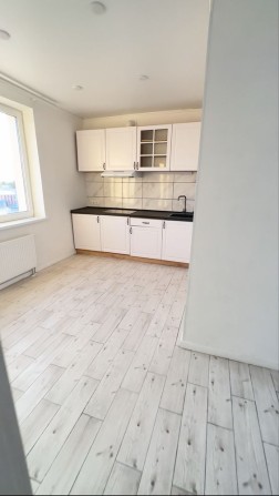 Продам 2-комнатную квартиру | ул. Барсукова, 10 - фото 1
