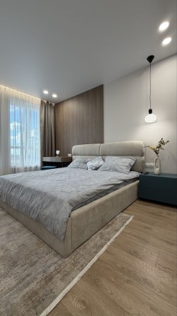 Продаж 1-кімнатної квартири дизайнерський ремонт вид на басейн ЖК «У-Квартал» Уютний квартал - фото 1