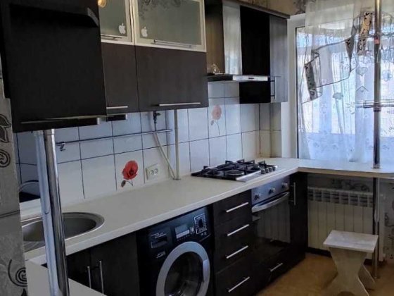 Продажа 1 крупногабаритной квартиры в центре Корабельного района Николаев