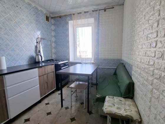 Продаж 2 кім.квартири.  Інгульський р-н Николаев