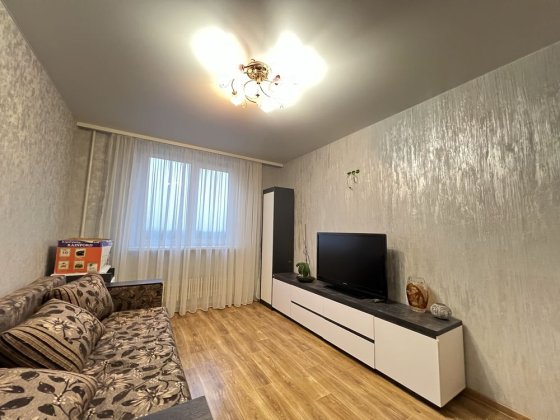 Срочно !!! Продам 4-х кімн. квартиру Північна Салтівка 4 Гв. Широнінців 108 Харків