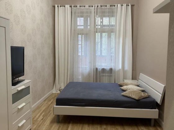 Продажа 5 комн.квартиры+ гараж, метро Ярослава Мудрого рядом Харків