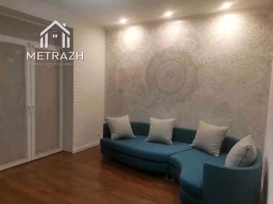 Продам 2-х комнатную квартиру, в 200 метрах от парка им. Горького и 300 метрах от Сумского рынка, 72 Харьков