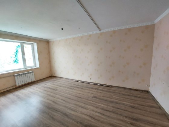 Продаю или Меняю с доплатой 1 комнатную квартиру Космонавтов Бывшее общежитие жилой блок Комната в о Николаев