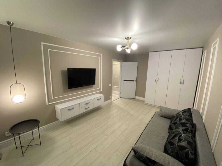 Продам 1к квартиру Салтовка, Ак. Павлова, кап.ремонт, рядом метро - фото 1