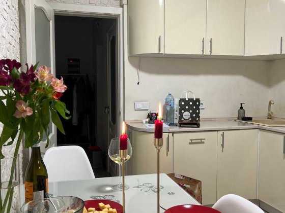 Продам 3-х кімн.кв-ру 73 кв.м.,Петропавлівська Борщагівка,вул.Черкаська 26 :