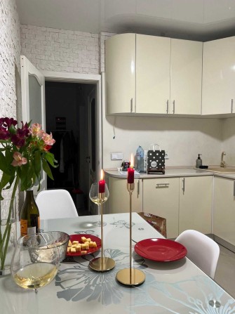 Продам 3-х кімн.кв-ру 73 кв.м.,Петропавлівська Борщагівка,вул.Черкаська 26 : - фото 1