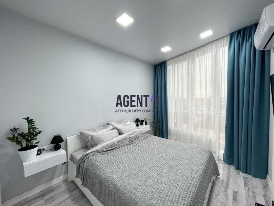 Продаж 2-кімн. квартири  в ЖК Аметист Петропавлівська Борщагівка з гарним краєвидом на Київ,
