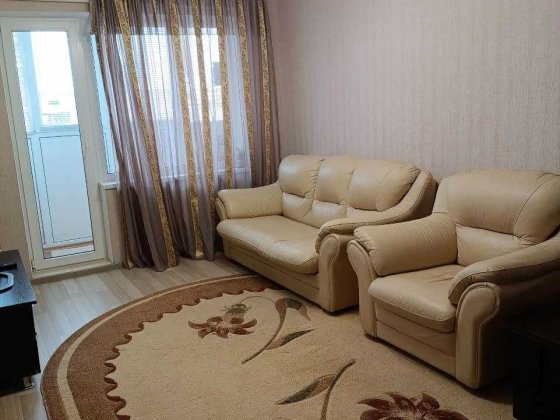 Продам 3 к/к с гаражом в Корабельном районе Николаев