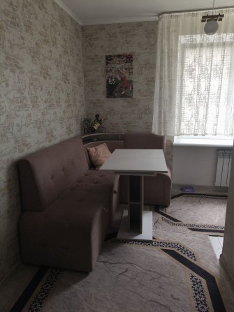 продам 1 км.кв.(рн.30 школи)Космос - фото 1