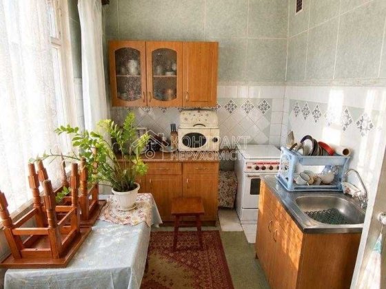 Продам 2-к квартиру 52 м2. Метро Спортивна. Захисників України Харьков