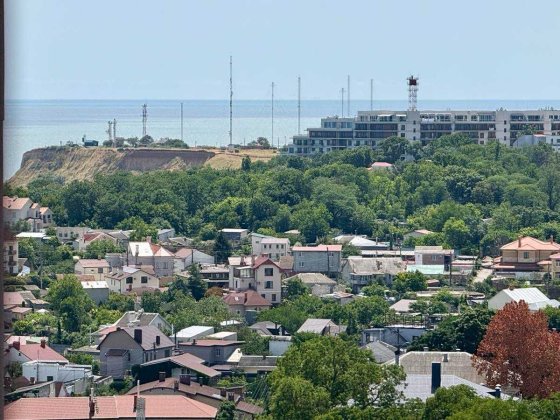 ЖК Акамарін, зданий в 2020р. Біля пляжу "Золотий берег".Без комісії Одеса