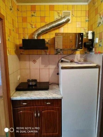 Продам 1- комн гост. 4/5,  метро Армейская,  ул.Харьковских Дивизий - фото 1