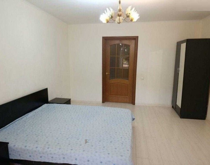 2 х комн. квартира 48 кв. м.,  2 этаж в 10 эт. кирпичном доме,   рядом центр , слободка . Газ, Всегд - фото 1