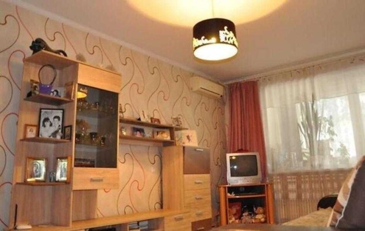 Продам 2-кімнатну квартиру — мікрорайон Сонячний - фото 1