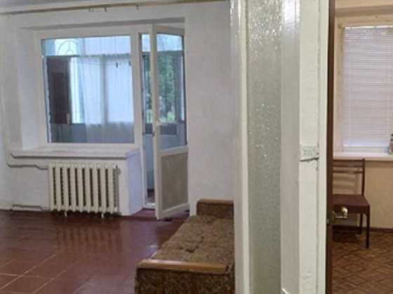 Продається 1 кімнатна квартира на 1 поверсі у Корабельному районі Николаев