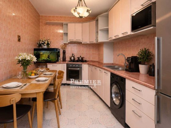 Терміновий продаж! 3х кімнатна квартира 65м2 Якісний ремонт Газ Середній поверх Ярослава Мудрого/Пан Одеса